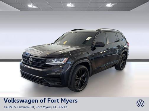 Deep Black Pearl 2023 Volkswagen Atlas 3.6L SEL
