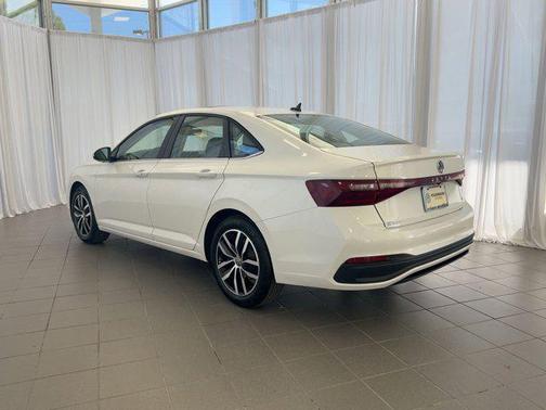 2026 Volkswagen Jetta 1.4T SE