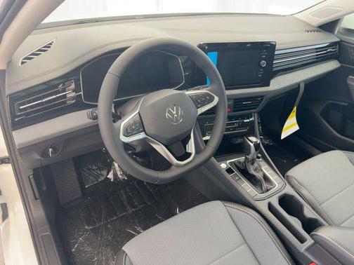 2026 Volkswagen Jetta 1.4T SE