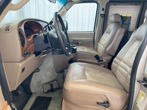 2007 Ford E150 Base