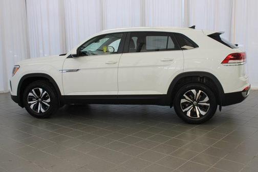 2025 Volkswagen Atlas Cross Sport 2.0T SE