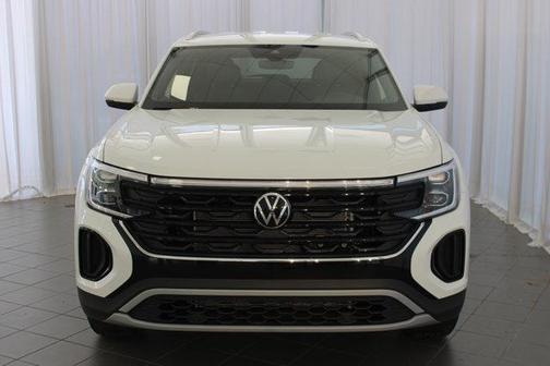 2025 Volkswagen Atlas Cross Sport 2.0T SE