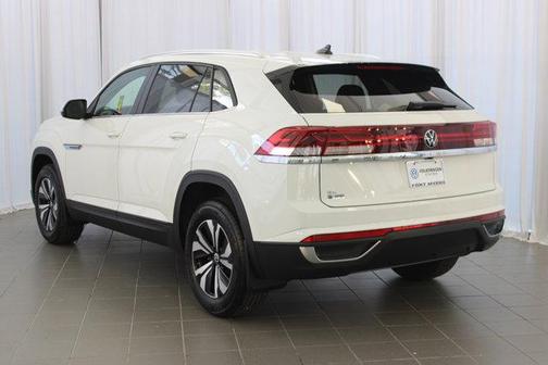 2025 Volkswagen Atlas Cross Sport 2.0T SE