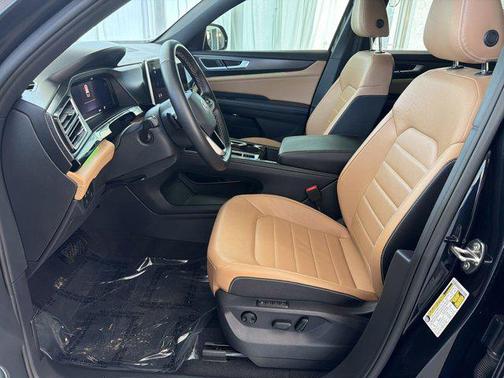 2025 Volkswagen Atlas Cross Sport 2.0T SEL