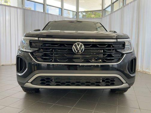2026 Volkswagen Atlas Cross Sport 2.0T SE