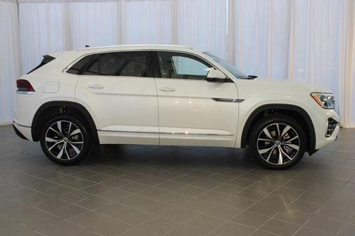 2025 Volkswagen Atlas Cross Sport 2.0T SEL Premium