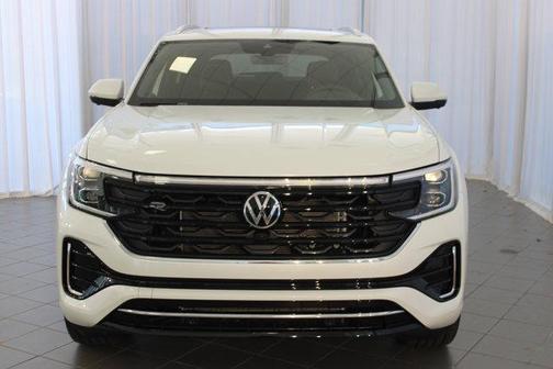 2025 Volkswagen Atlas Cross Sport 2.0T SEL Premium