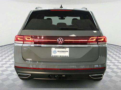 2025 Volkswagen Atlas Cross Sport 2.0T SEL Premium