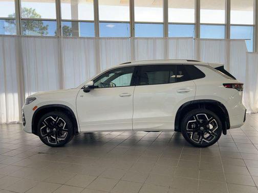 2026 Volkswagen Tiguan 2.0T SEL R-Line 4MOTION