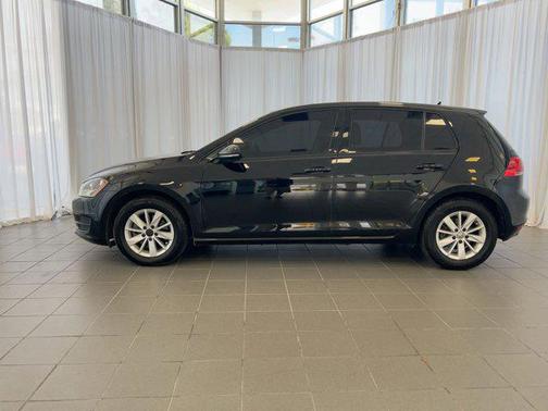 2016 Volkswagen Golf TSI S 4-Door