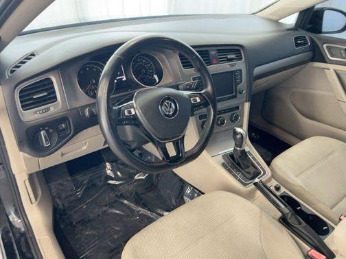 2016 Volkswagen Golf TSI S 4-Door