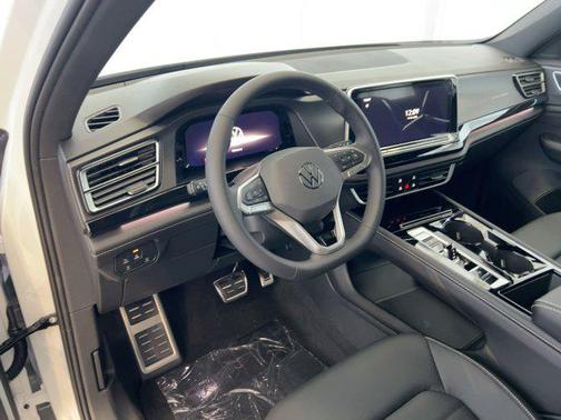 2026 Volkswagen Atlas Cross Sport 2.0T SEL