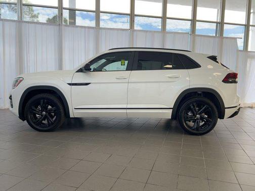 2026 Volkswagen Atlas Cross Sport 2.0T SEL