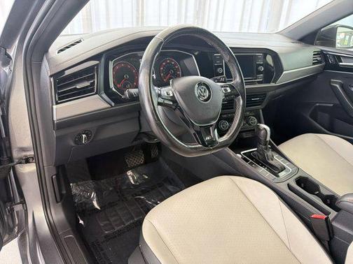 2021 Volkswagen Jetta 1.4T R-Line