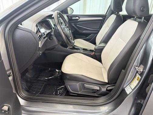 2021 Volkswagen Jetta 1.4T R-Line