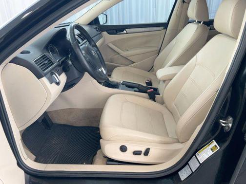 2015 Volkswagen Passat 1.8T Limited Edition