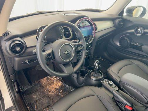 2024 MINI Hardtop Cooper