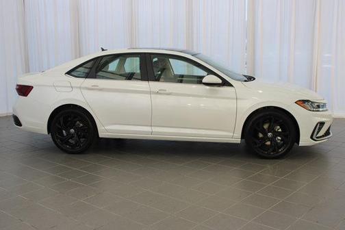 2025 Volkswagen Jetta 1.4T SE