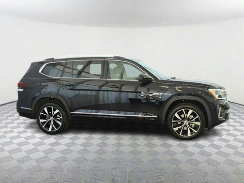 2025 Volkswagen Atlas 2.0T SEL Premium R-Line 4MOTION