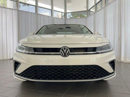 2026 Volkswagen Jetta 1.4T SE