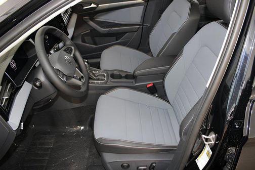 2025 Volkswagen Jetta 1.4T SE