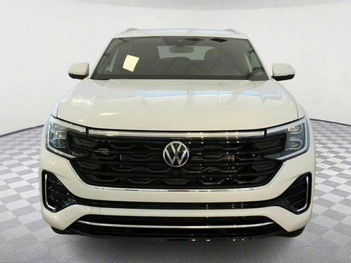 2025 Volkswagen Atlas Cross Sport 2.0T SEL Premium