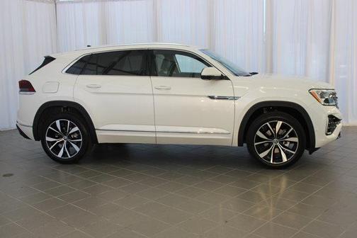 2025 Volkswagen Atlas Cross Sport 2.0T SEL Premium