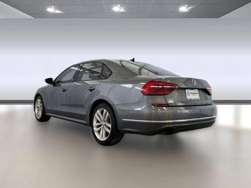 2019 Volkswagen Passat 2.0T Wolfsburg Edition