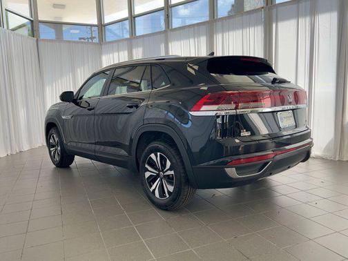 2026 Volkswagen Atlas Cross Sport 2.0T SE