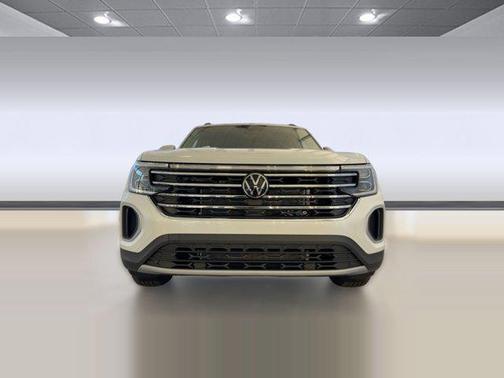 opal white pearl 2026 Volkswagen Atlas 2.0T SE