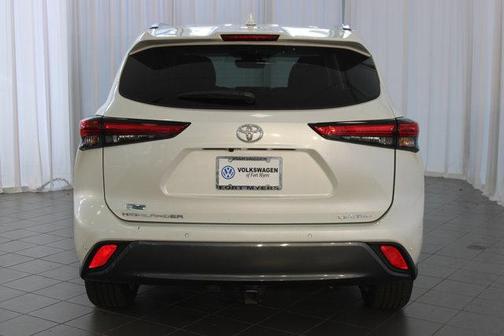 2022 Toyota Highlander Limited