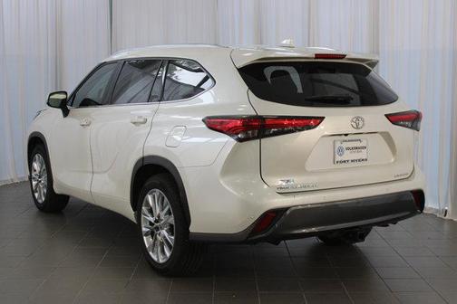 2022 Toyota Highlander Limited