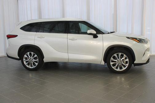 2022 Toyota Highlander Limited