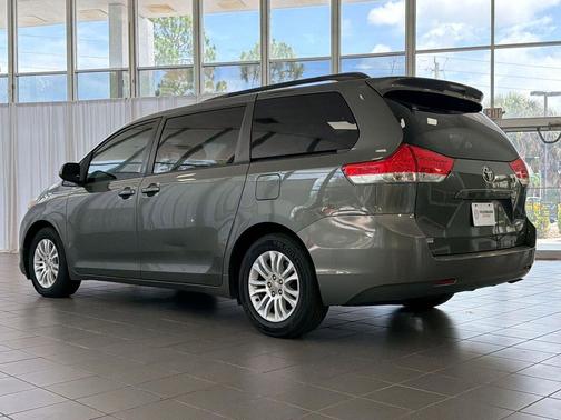 Predawn Gray Mica 2011 Toyota Sienna XLE