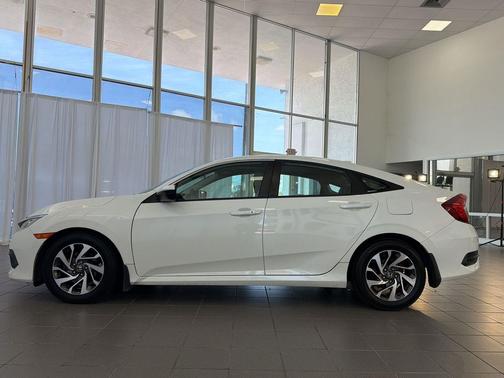 White 2017 Honda Civic EX