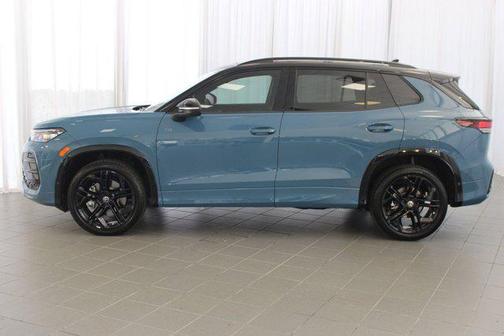 2025 Volkswagen Tiguan 2.0T SE R-Line Black 4MOTION