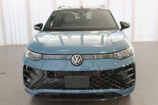 2025 Volkswagen Tiguan 2.0T SE R-Line Black 4MOTION