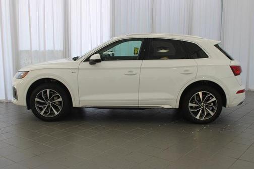 2023 Audi Q5 45 S line Premium Plus
