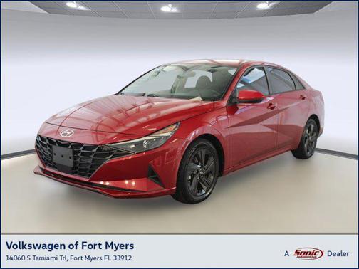 2022 Hyundai ELANTRA SEL