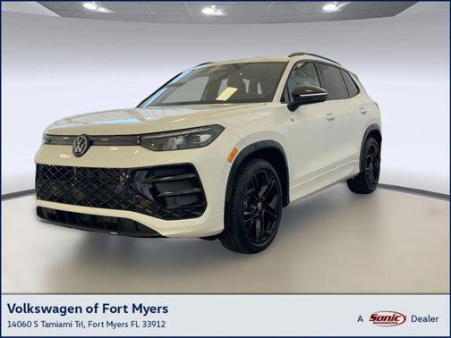 2026 Volkswagen Tiguan 2.0T SE R-Line Black