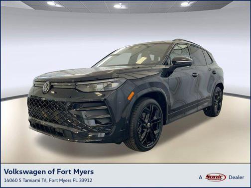 2026 Volkswagen Tiguan 2.0T SE R-Line Black