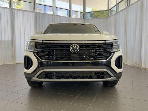 2026 Volkswagen Atlas Cross Sport 2.0T SE