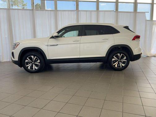 2026 Volkswagen Atlas Cross Sport 2.0T SE