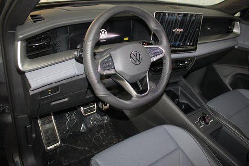2025 Volkswagen Tiguan 2.0T SE R-Line Black