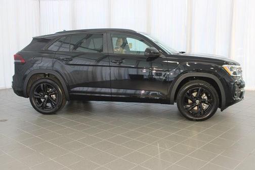 2025 Volkswagen Atlas Cross Sport 2.0T SEL
