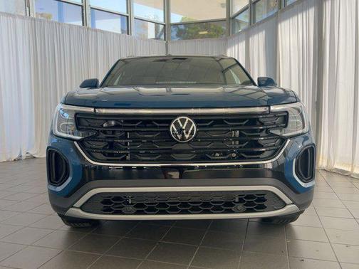 2026 Volkswagen Atlas Cross Sport 2.0T SE