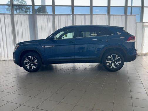 2026 Volkswagen Atlas Cross Sport 2.0T SE