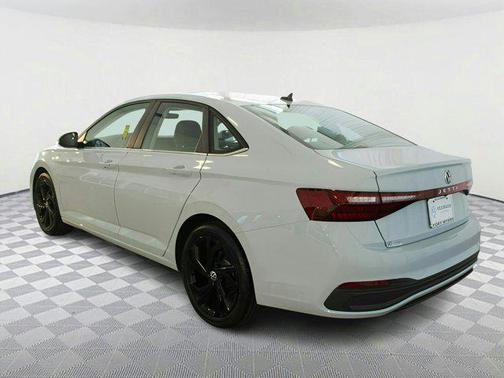 2025 Volkswagen Jetta 1.4T SE