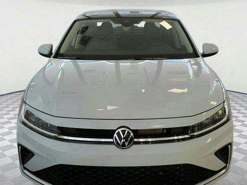 2025 Volkswagen Jetta 1.4T SE