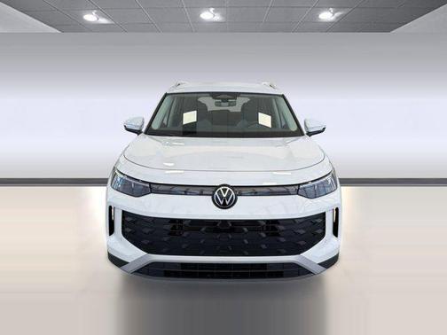 Pure White exterior 2026 Volkswagen Tiguan 2.0T S